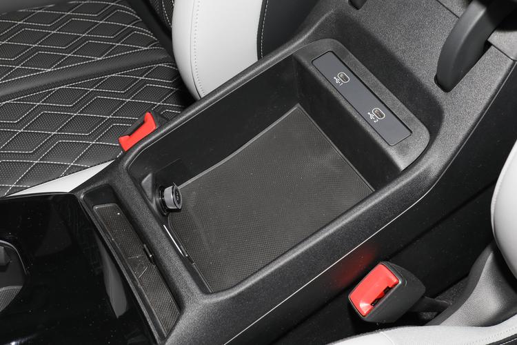 Фото машины 810