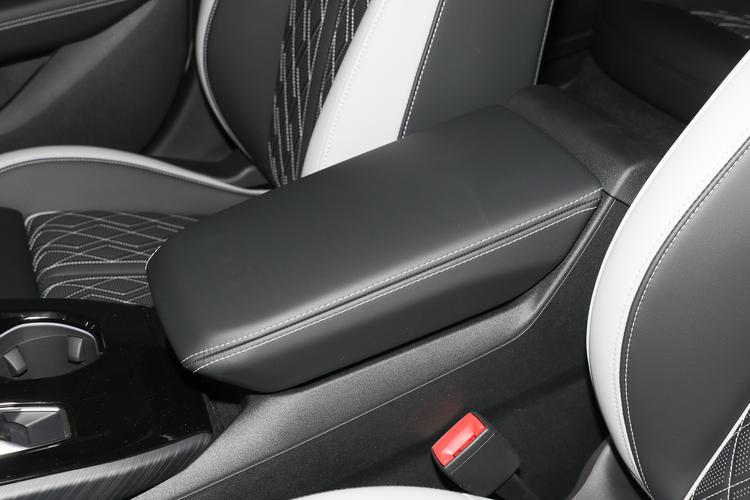 Фото машины 808