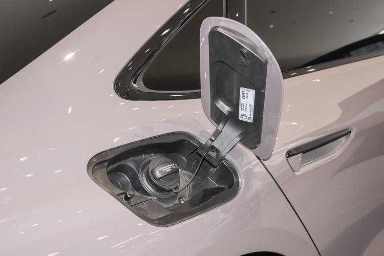 Фото машины 64