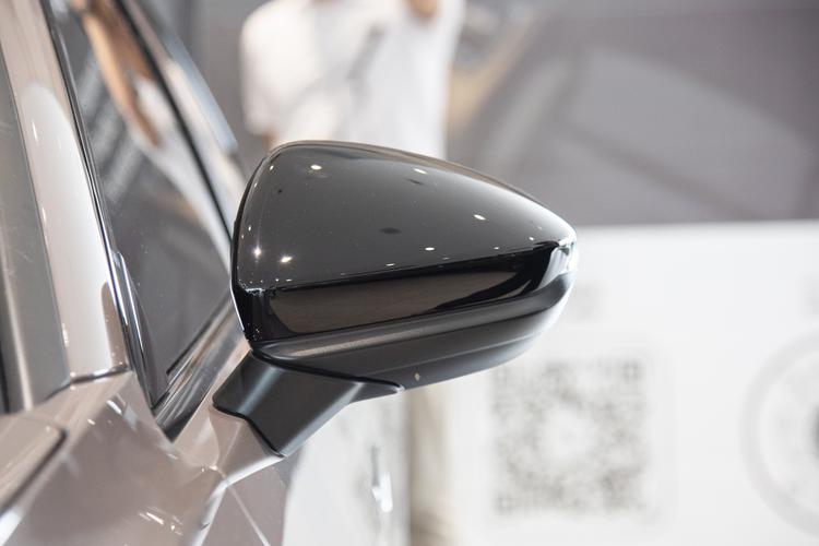 Фото машины 105