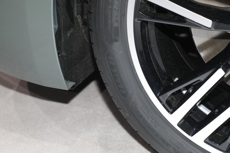 Фото машины 213