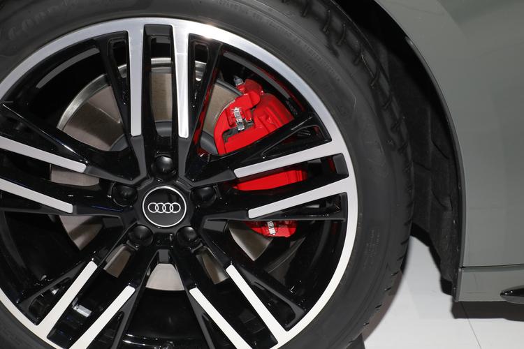 Фото машины 214