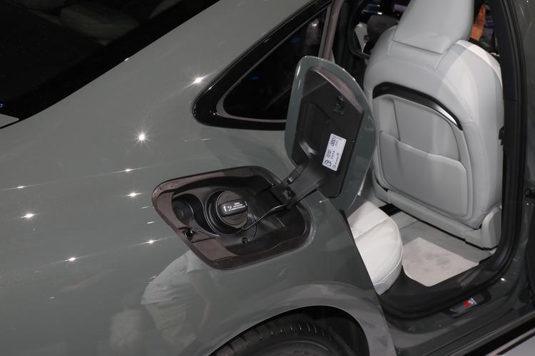 Фото машины 218