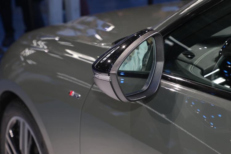 Фото машины 221