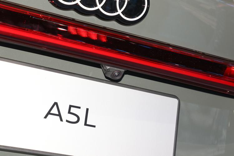 Фото машины 230