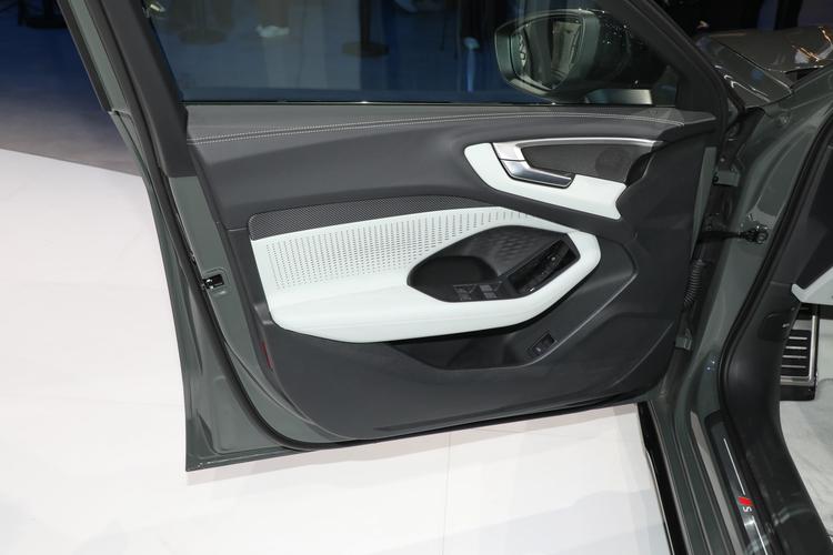 Фото машины 261