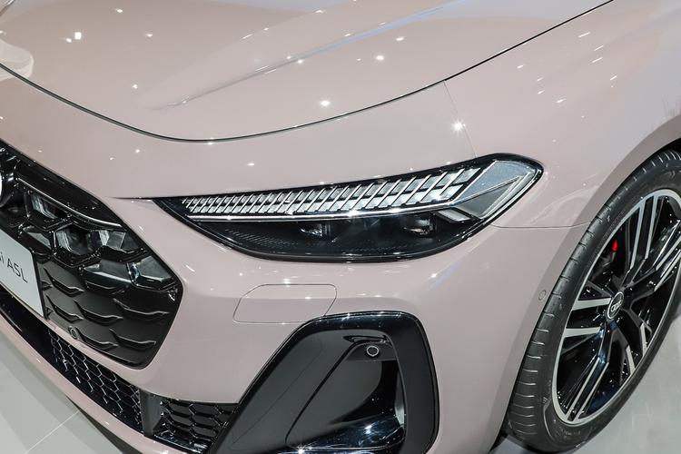 Фото машины 303