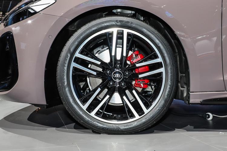 Фото машины 305