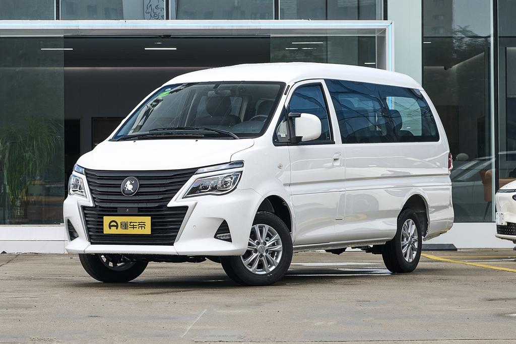 M5 1.6L long axis luxury 7 seats