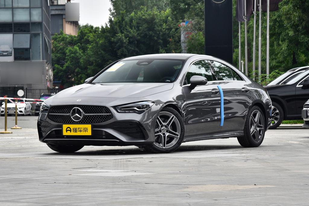 Facelift CLA 200 four-door coupe