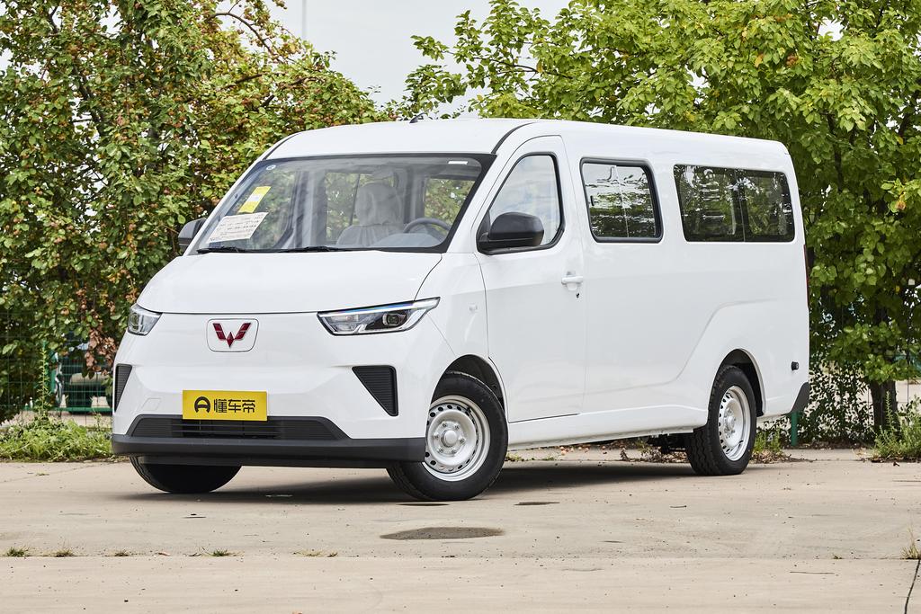 400km bus version, comfortable 9 seats