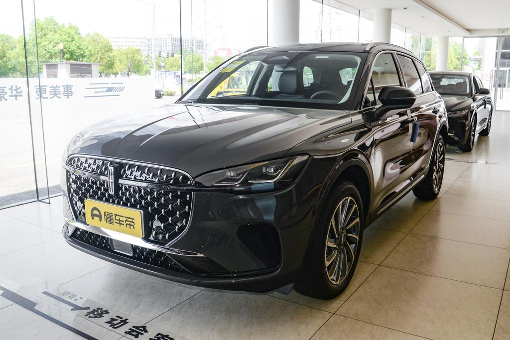 2.0T two-wheel drive Zunya edition