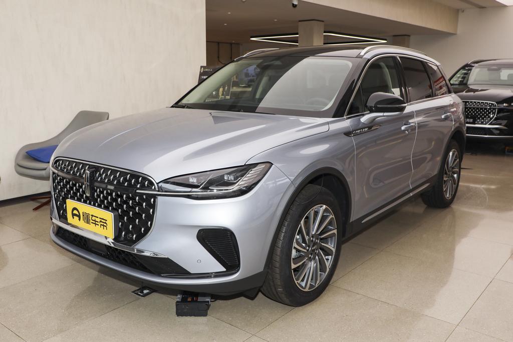 2.0T two-wheel drive Zunya edition