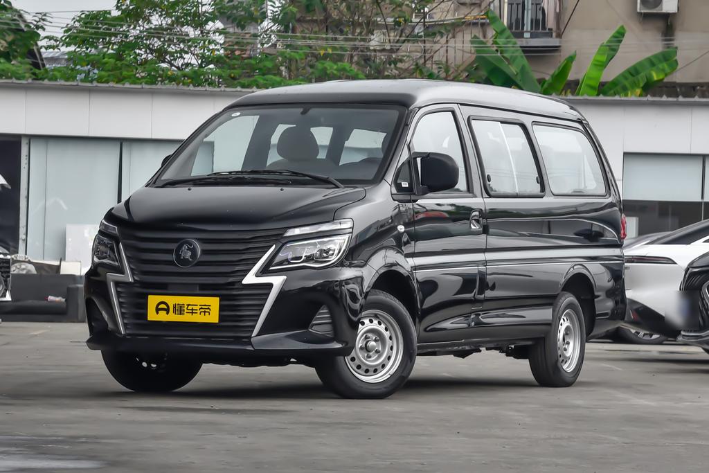 M5 1.6L CNG standard type 7-seater 110L gas tank