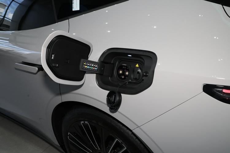 Фото машины 37