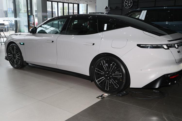 Фото машины 56