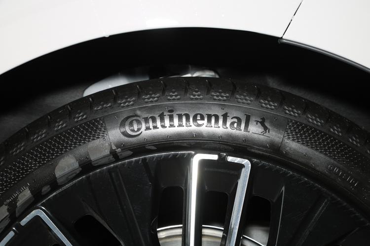 Фото машины 76