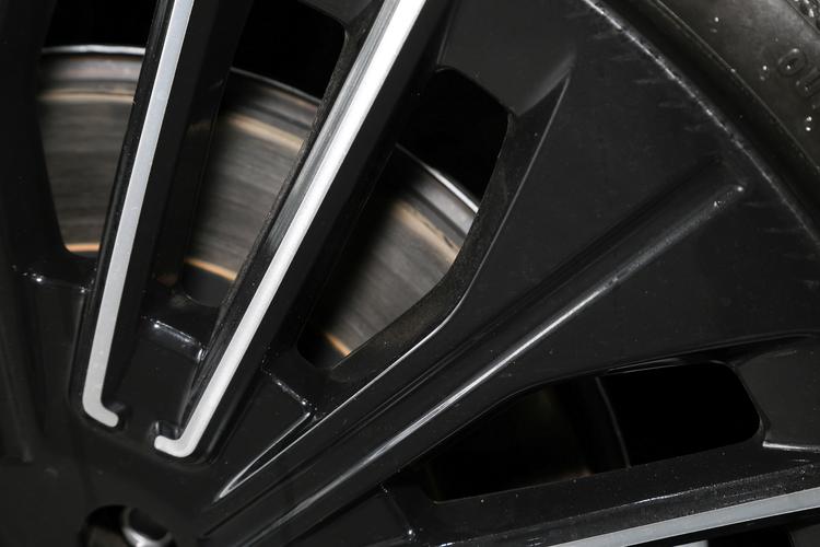 Фото машины 77