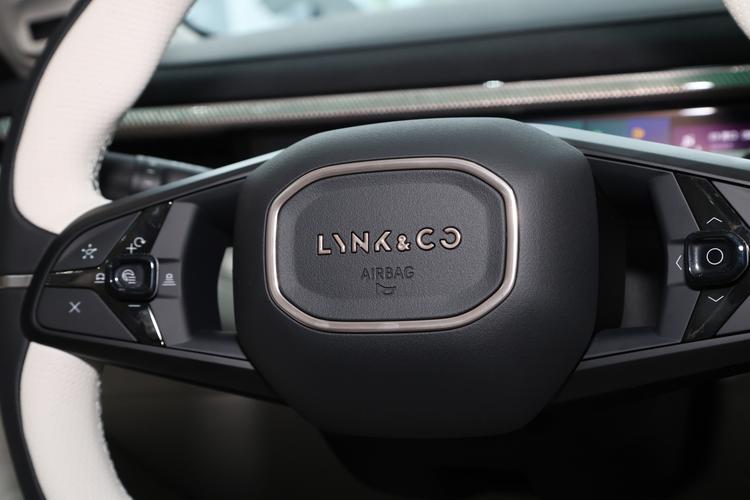 Фото машины 103