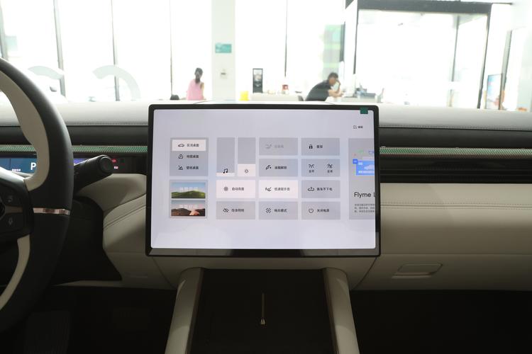 Фото машины 128