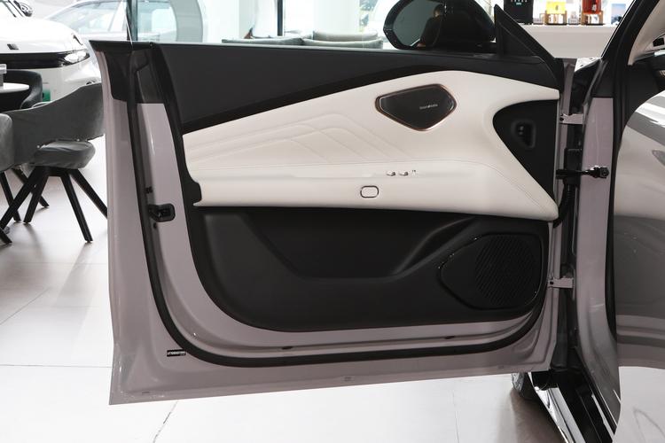 Фото машины 131