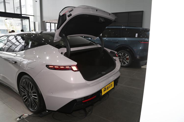 Фото машины 162