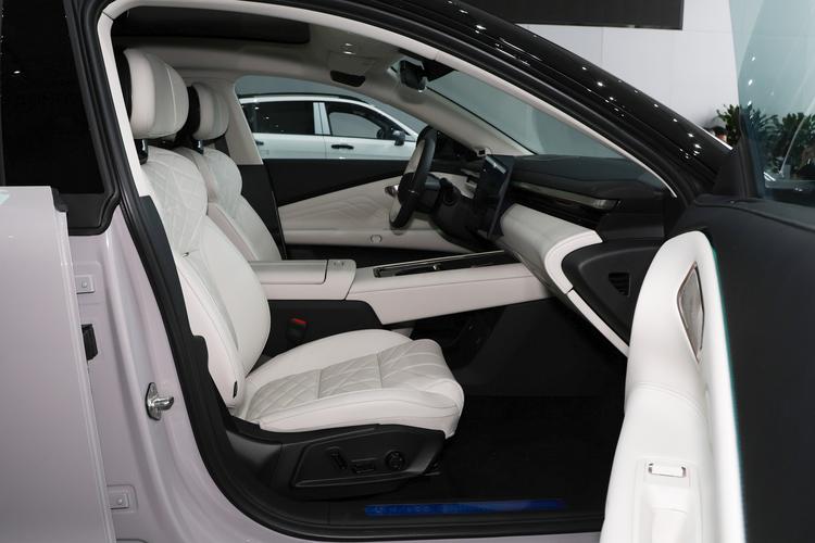 Фото машины 176