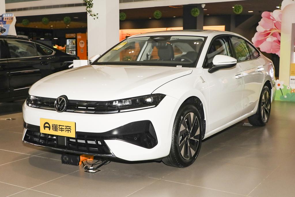 L 300TSI DSG Elite type