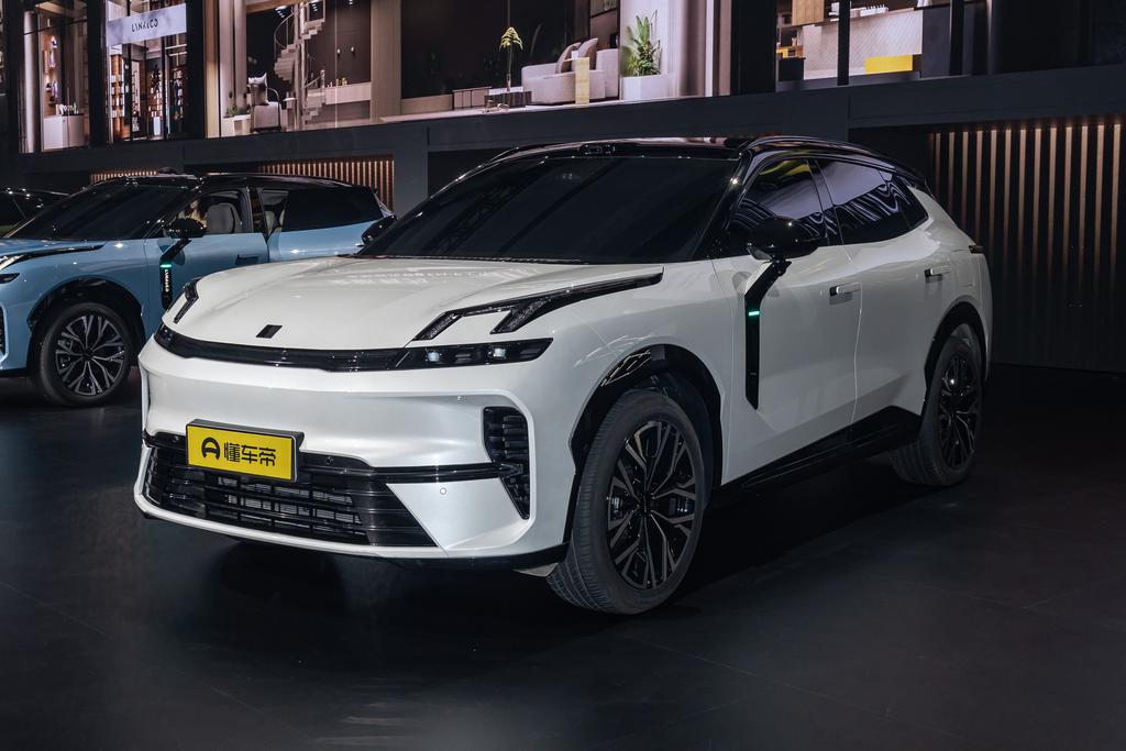 210 four-wheel drive performance Ultra H7