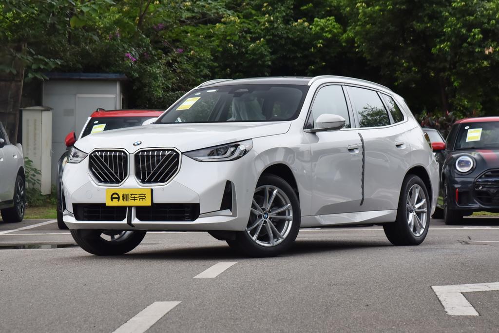 Facelift 25L xDrive Luxury set