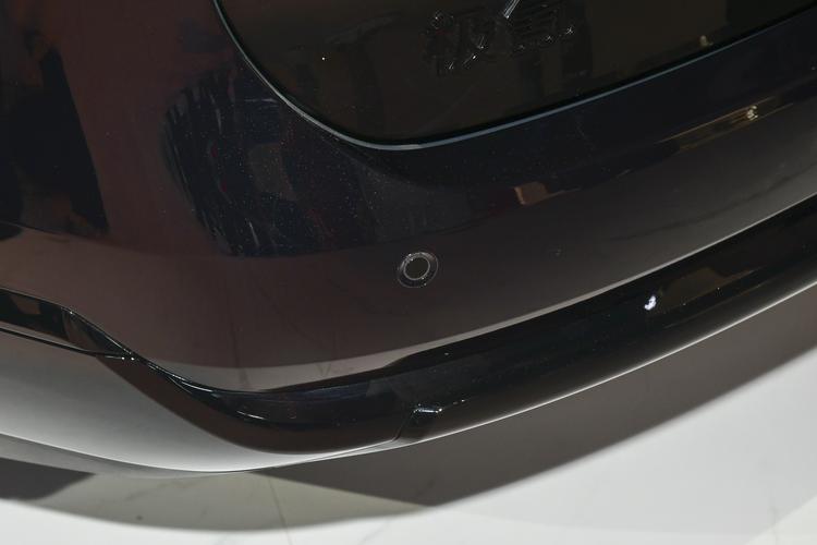 Фото машины 300