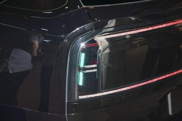 Фото машины 302