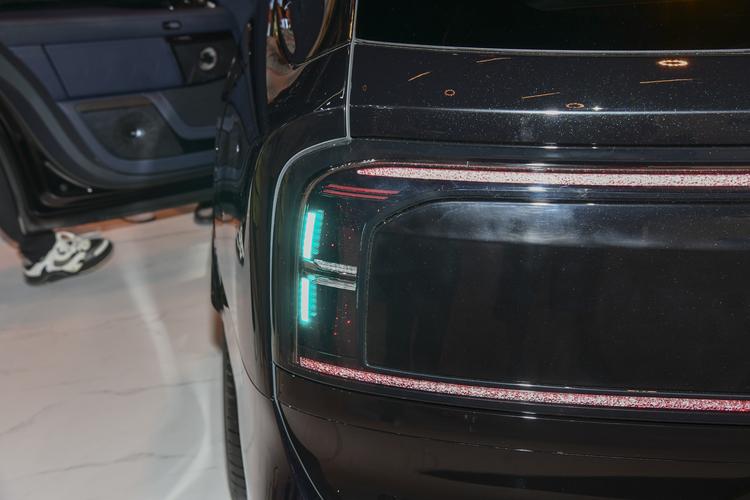 Фото машины 304