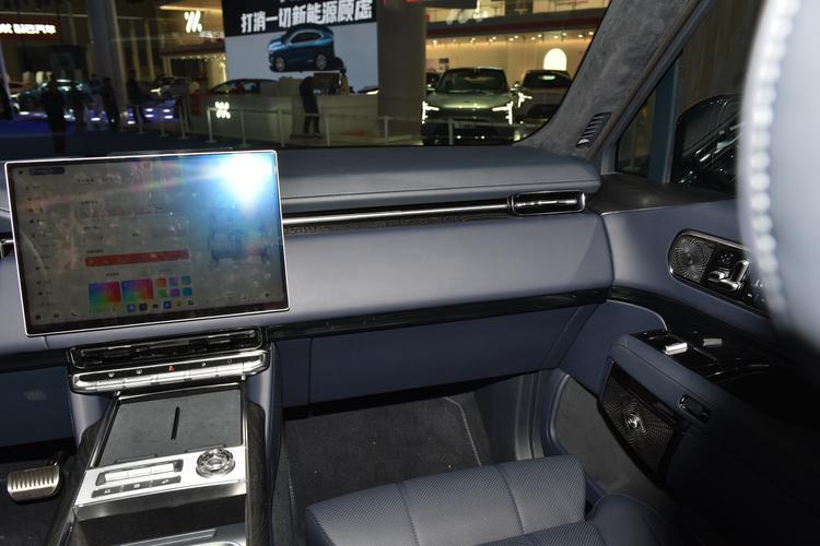 Фото машины 322