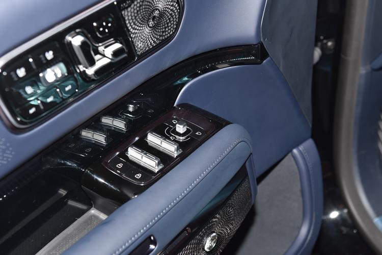 Фото машины 324