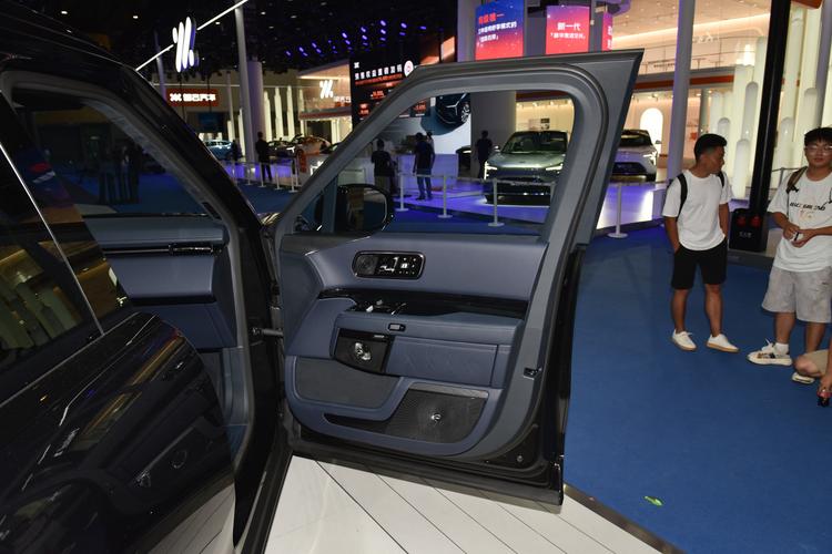 Фото машины 334