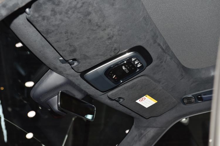 Фото машины 335