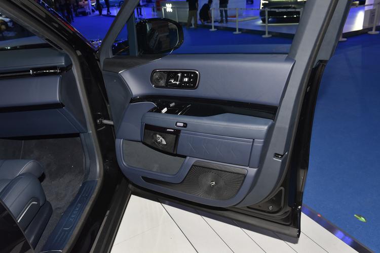 Фото машины 337