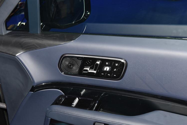 Фото машины 338