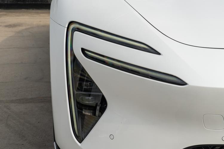 Фото машины 112