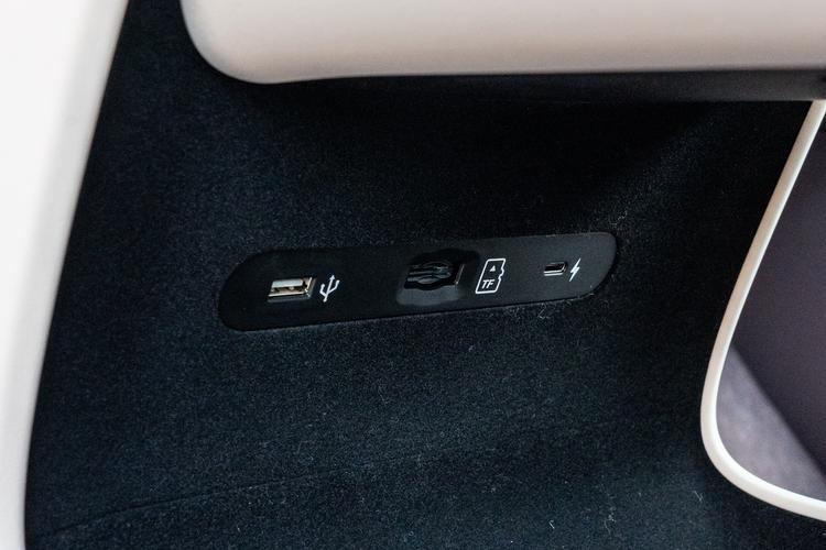 Фото машины 136