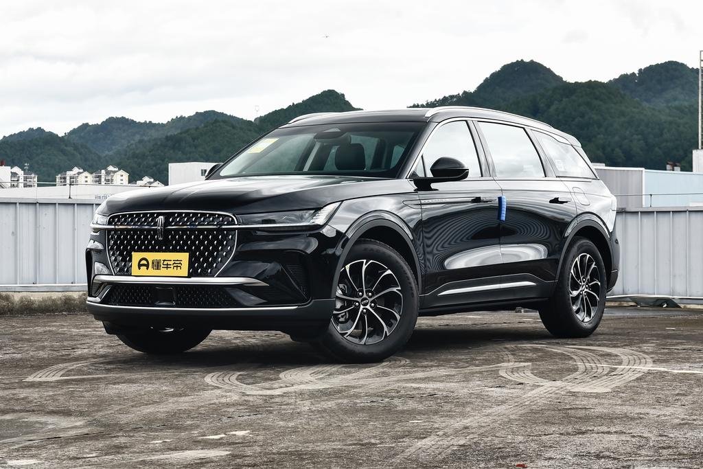 2.0T two-wheel drive sailing version