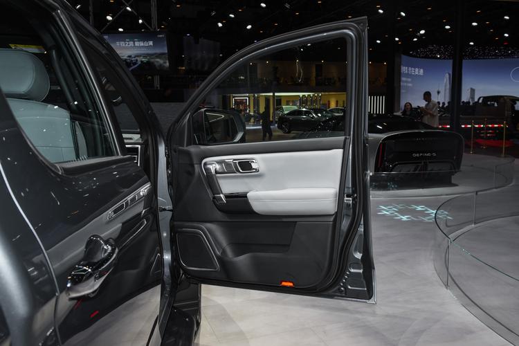 Фото машины 64