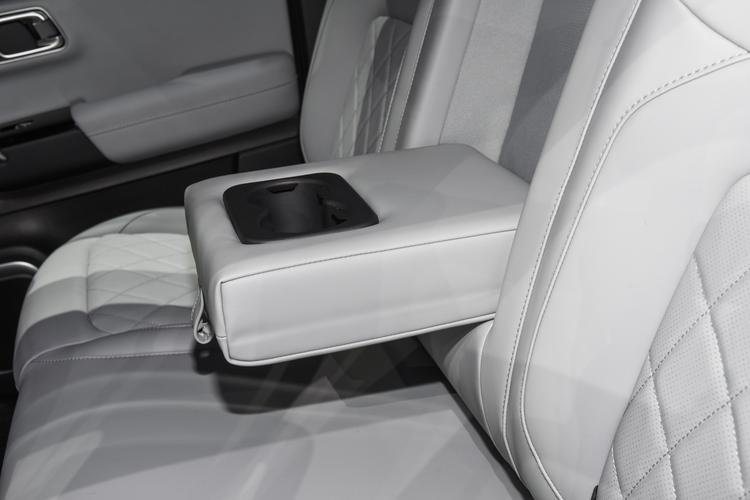 Фото машины 83