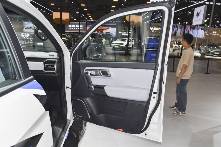 Фото машины 222