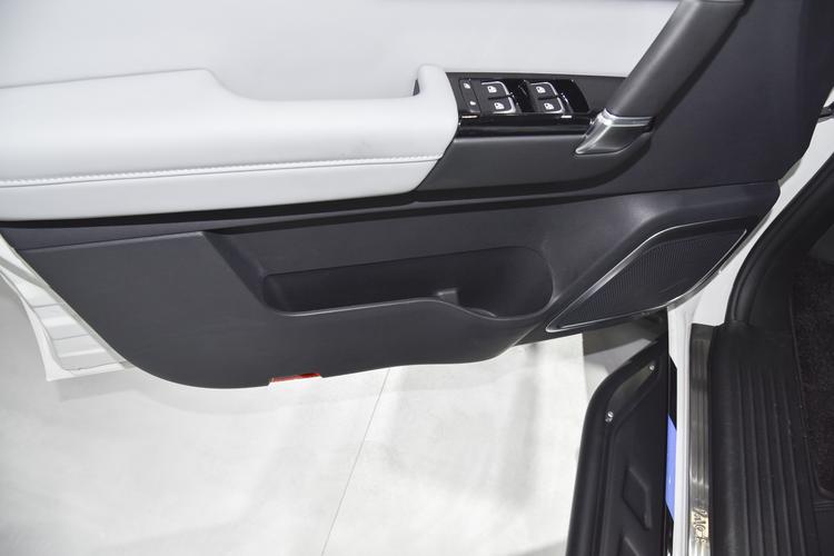 Фото машины 230