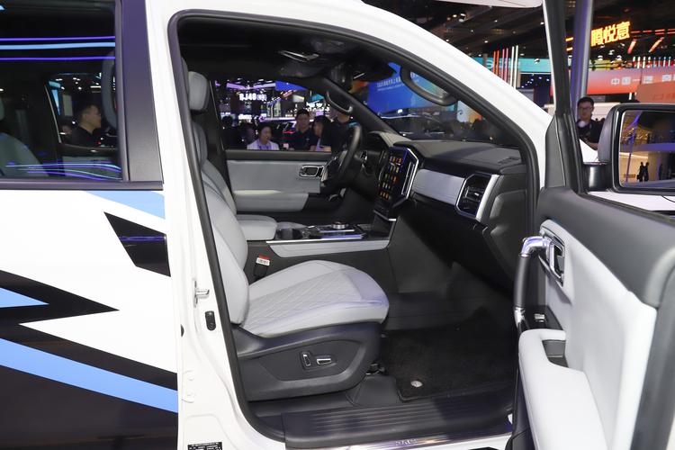 Фото машины 305