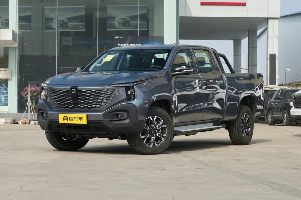 Pilot type long box four-wheel drive