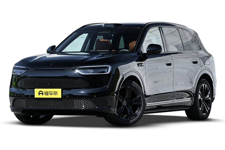 Pure electric Ultra six-seater four-wheel drive version