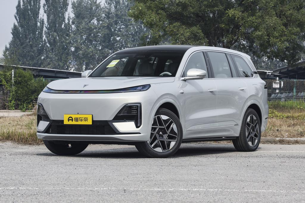 Facelift rear drive Max